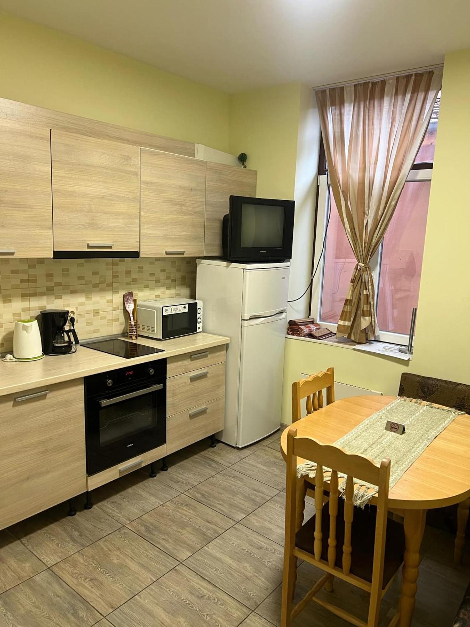 Стонел Apartamento Veliko Tŭrnovo Exterior foto