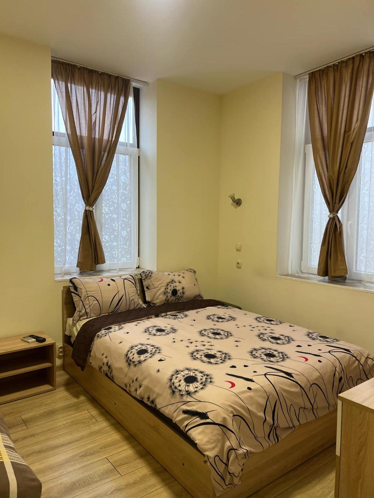 Стонел Apartamento Veliko Tŭrnovo Exterior foto